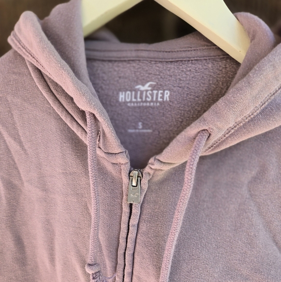 Hollister zip up hoodie - Picture 2 of 5